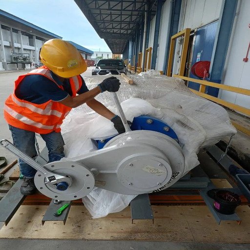 Install Gearbox onto the Bigger Valve